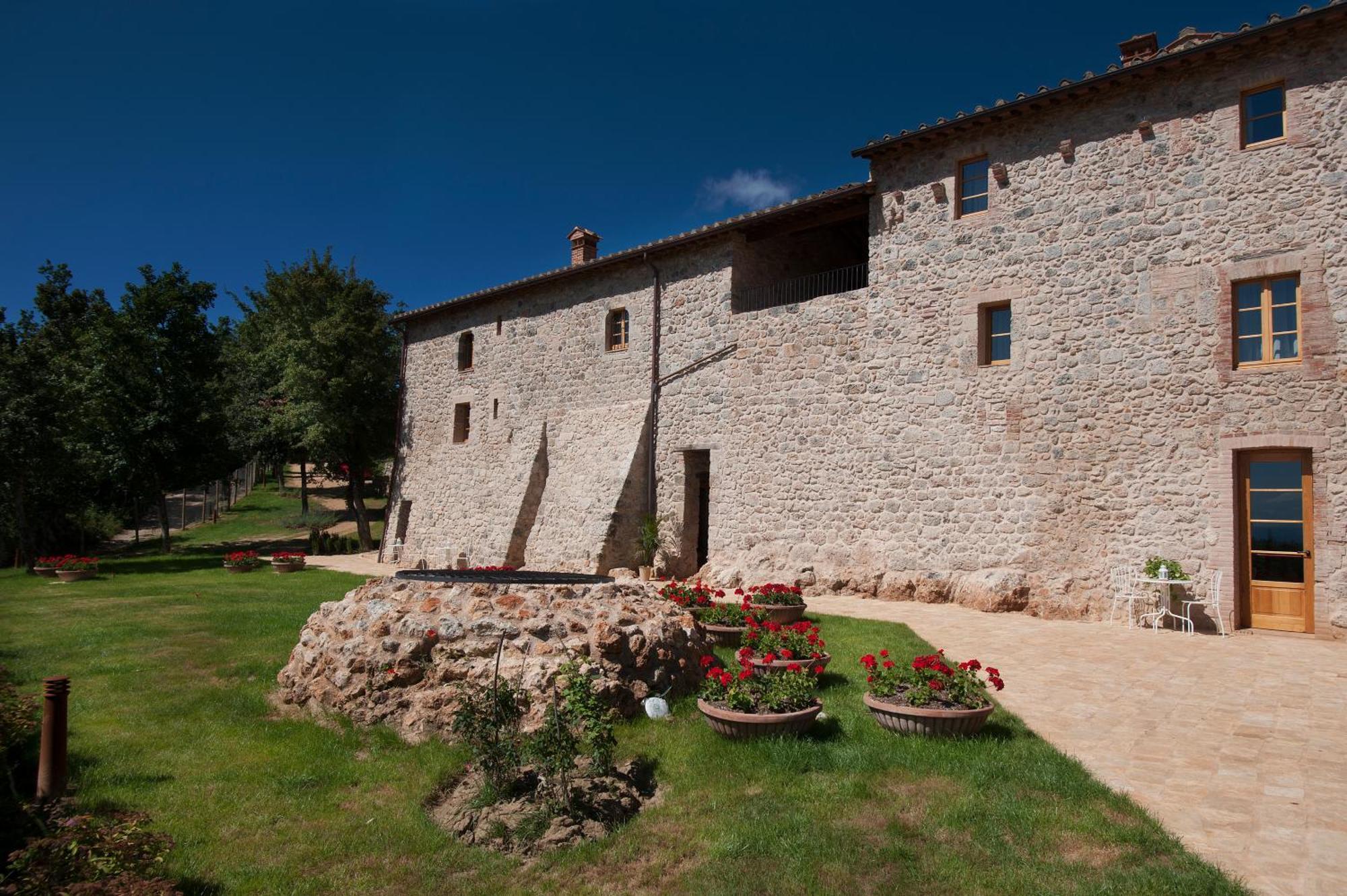 Relais La Costa Historical Residence Monteriggioni Exterior photo