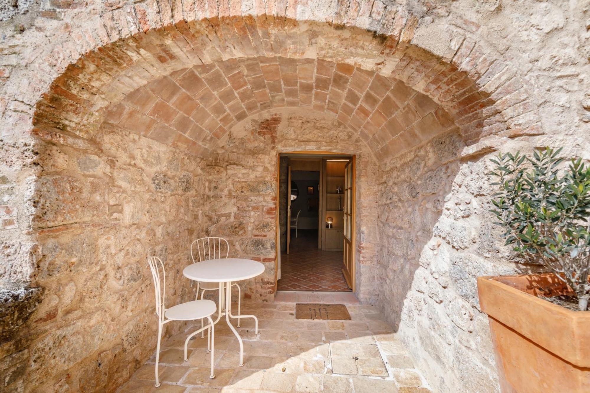 Relais La Costa Historical Residence Monteriggioni Exterior photo
